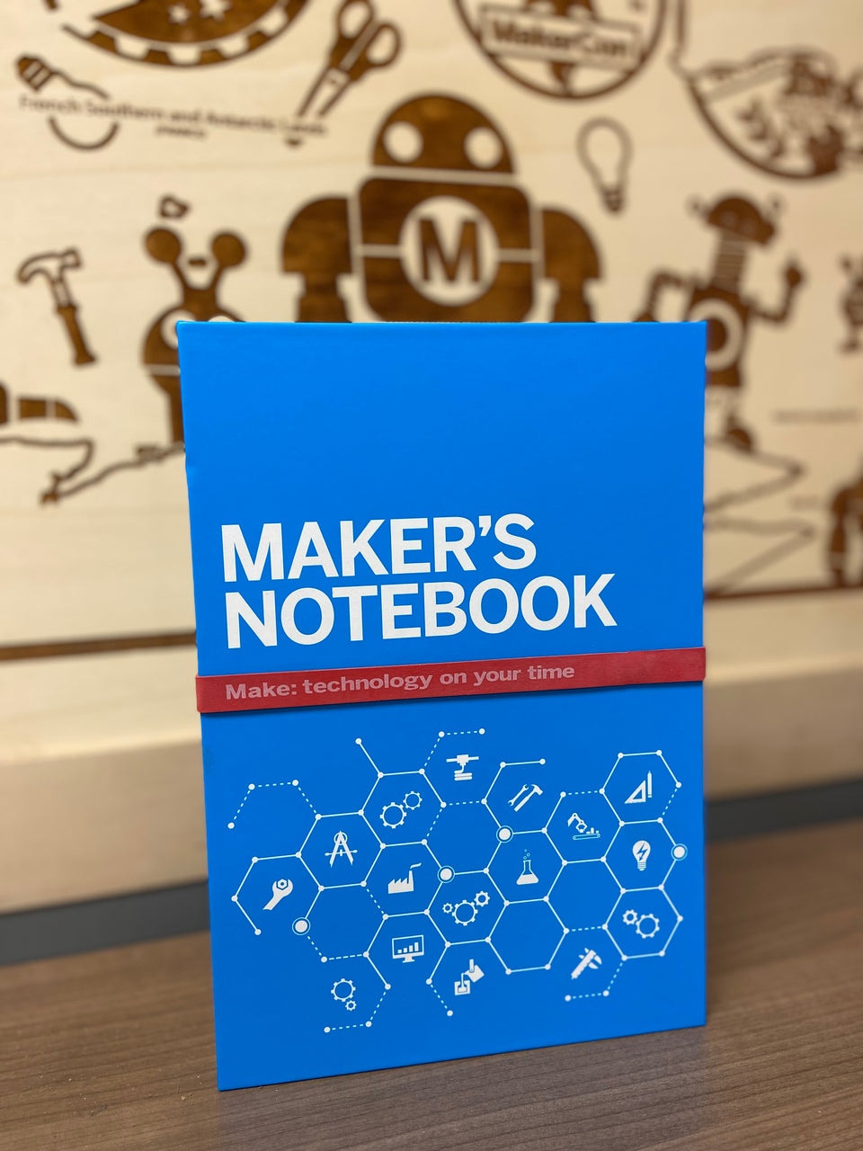 Make Ready Notebook Maker’s Notebook – Gift Boxed Hardcover 3rd Edition – Make: Community