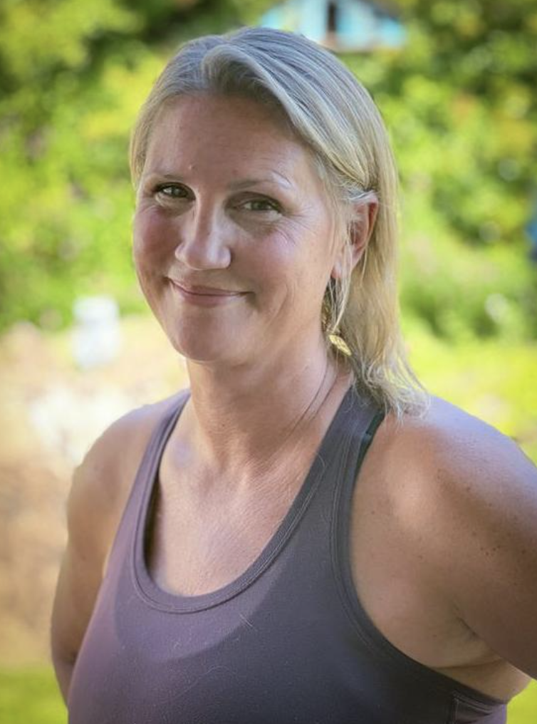 Erin Bangle headshot